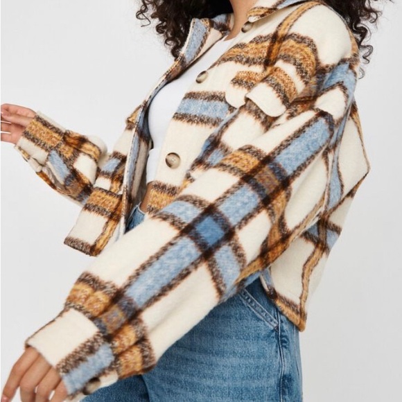 Jasper Cropped Shacket - Picture 3 of 4